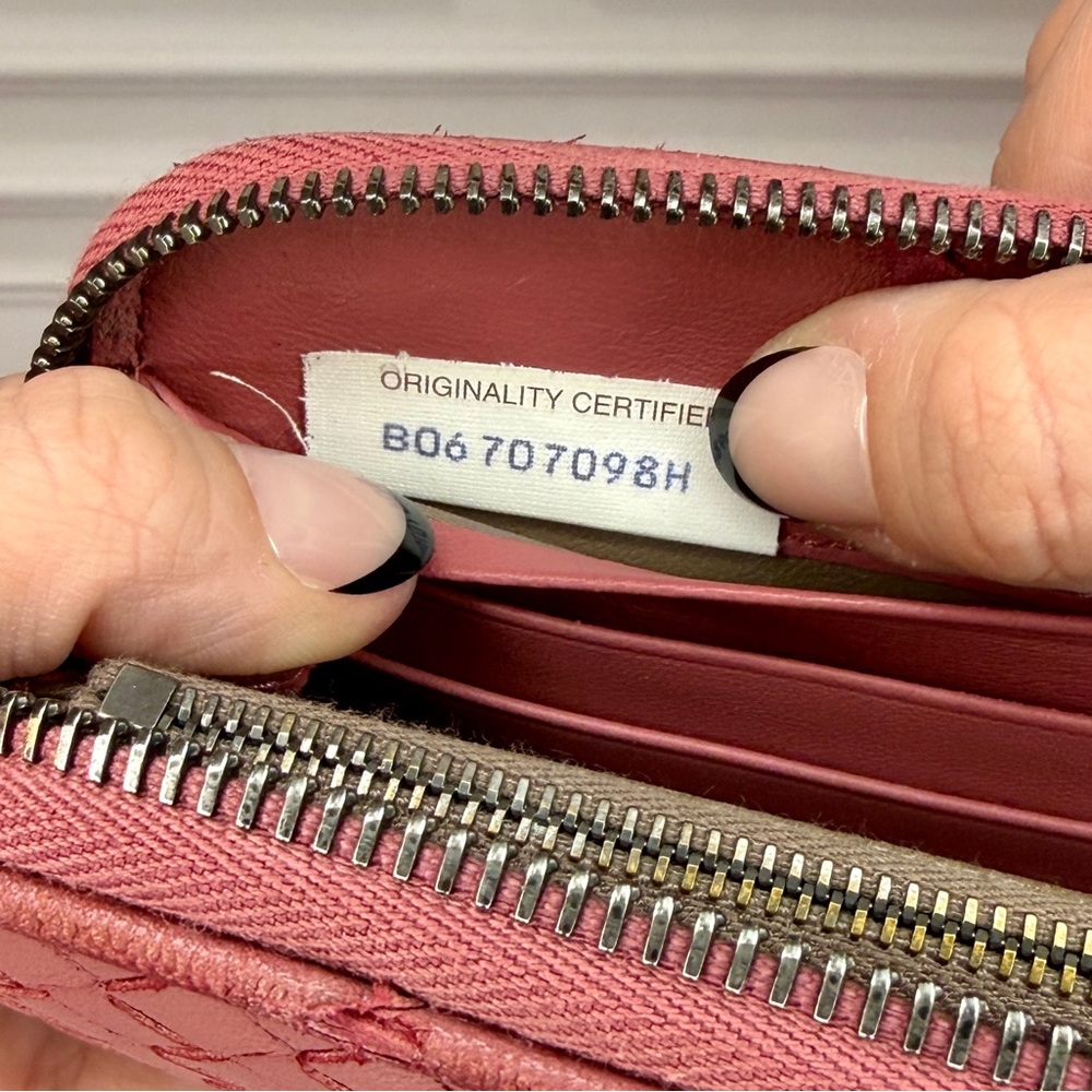 Bottega Veneta Dusty Rose Intrecciato Leather Long Zip Wallet | Full Inclusion - Picture 14 of 14